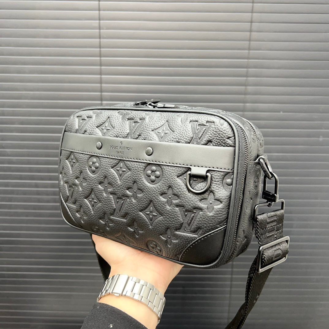 【ルイヴィトン】◆Alpha|クラシックデザインでどんなコーデにも合う♪今だけ、特別価格で