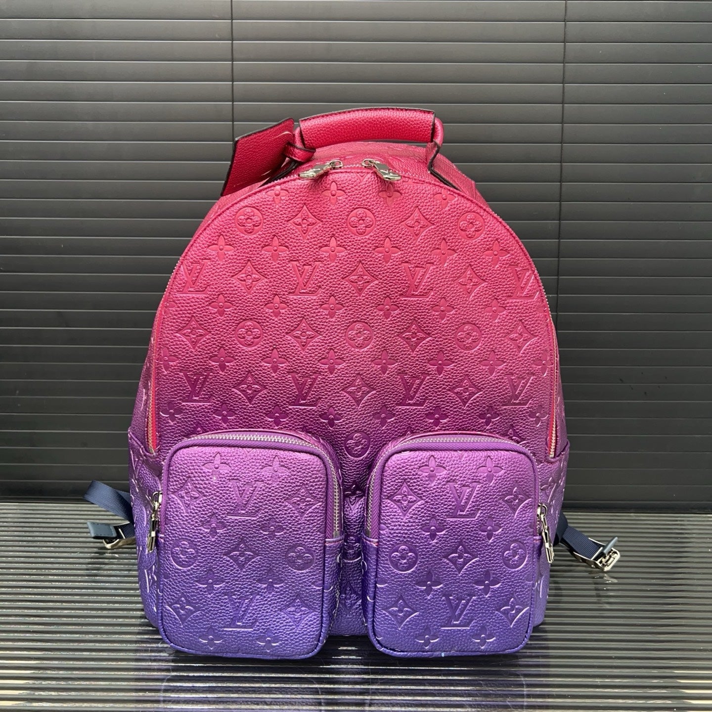 【ルイヴィトン】◆ネオングラデーション|定番でありながら新しい感覚を演出♪春季限定、在庫残りわずか!