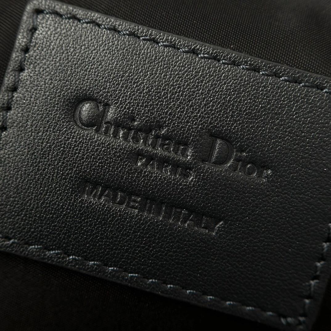 【ディオール】人気商品☆普段使いにピッタリ♪】 バックパック