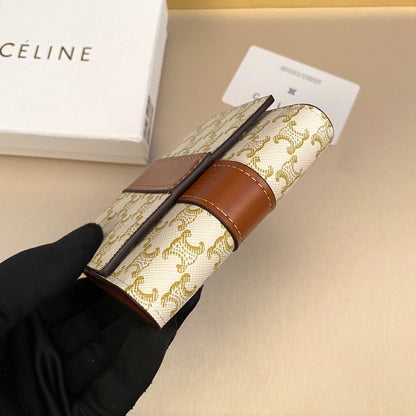 【セリーヌ】大人気 シンプルな美しさ いつでも洗練された印象に