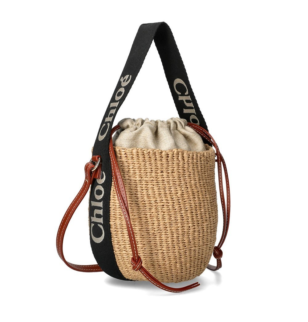 【クロエ】春と夏定番人気♪“WOODY”スモールバスケット