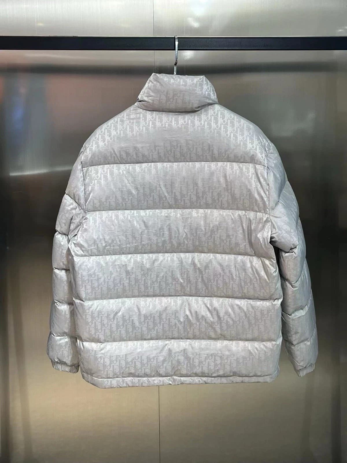 【ディオール】寒い冬に最適◆女性と男性☆立ち襟長袖 ダウン ジャケット3カラー