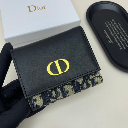 【ディオール】大人気ミニウォレット 新作登場 大人気