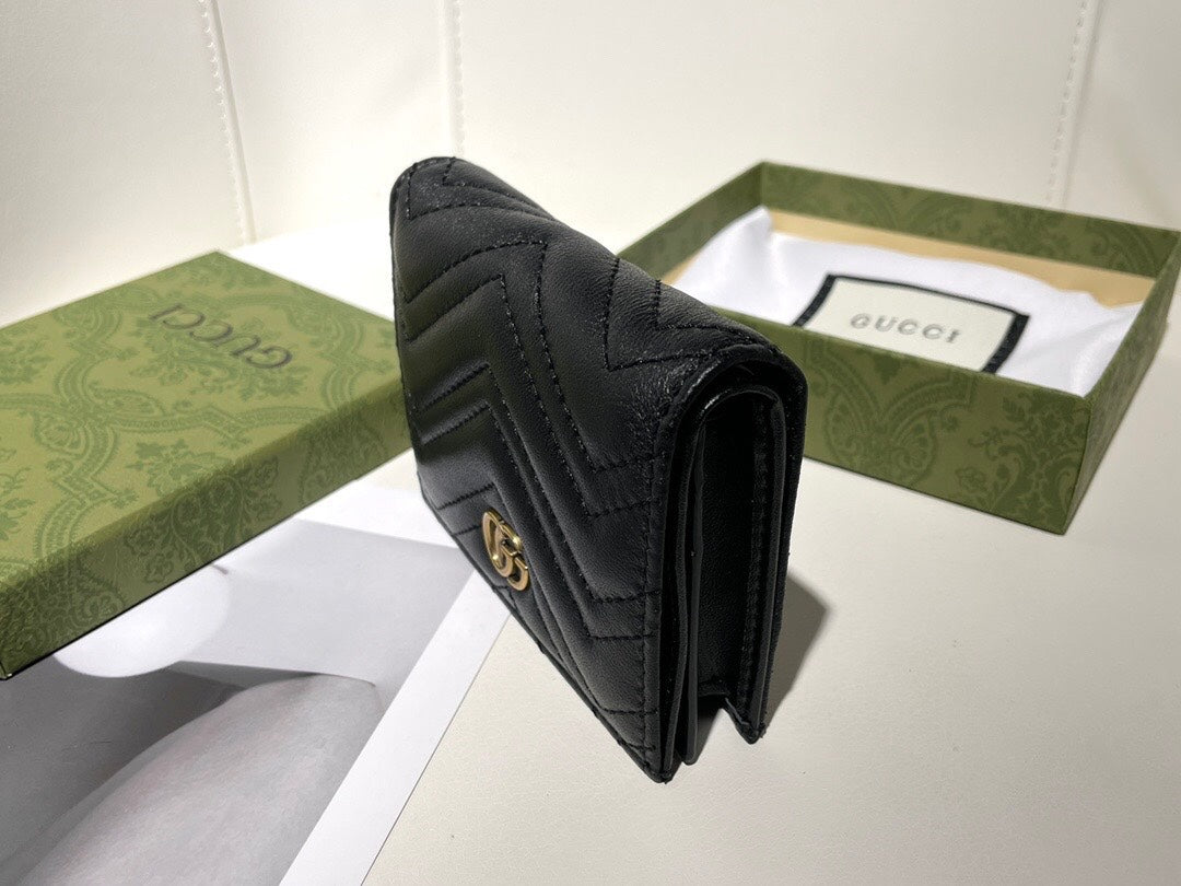 【グッチ】大人気 2色 折りたたみ財布 実用性抜群の一品！