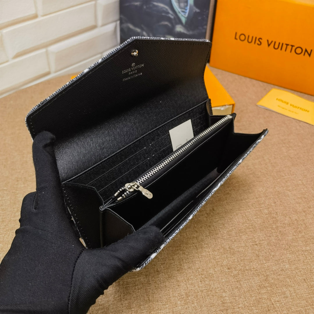 【ルイヴィトン】3タイプから選べる ジャカードデニム財布 在庫残りわずか