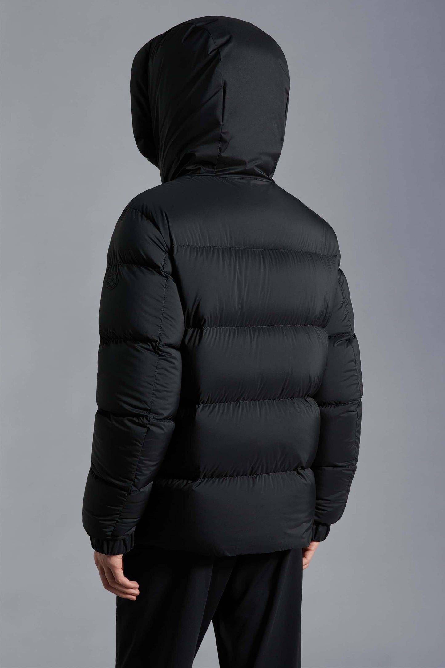 【モンクレール】秋冬新作☆男性 MADEIRA フード付 ショートダウンジャケット3色