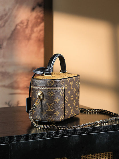 【ルイヴィトン】大人気♪可愛いフォルム♪ヴェニティNV PM M45165