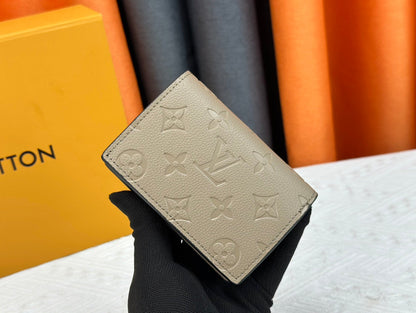 【ルイヴィトン】ミニ財布 小さな中に大きな収納力 即完売予感