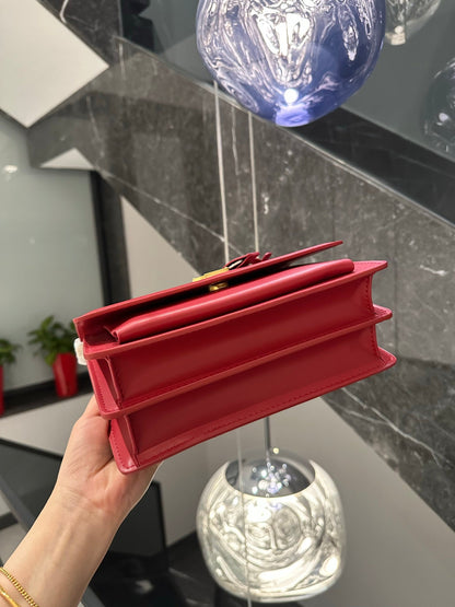 【サンローラン】スムースレザーのサンセットミディアム